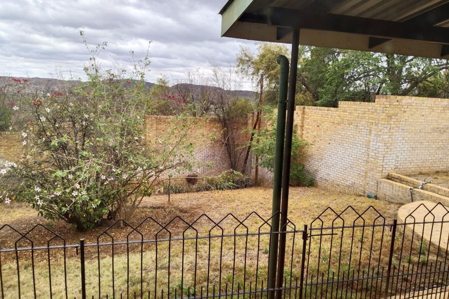 6 Bedroom Property for Sale in Hartbeespoort Rural North West